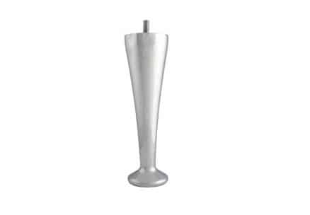 Elegant silver ljusstake i modern design för hem och inredning.